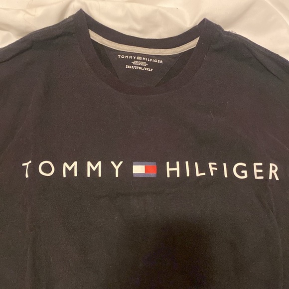 Big and Tall Tommy Hilfiger 3XLT top - Picture 2 of 3